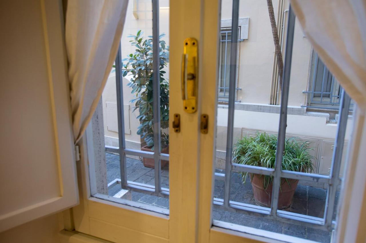 34 Forum Apartment Рим Екстер'єр фото